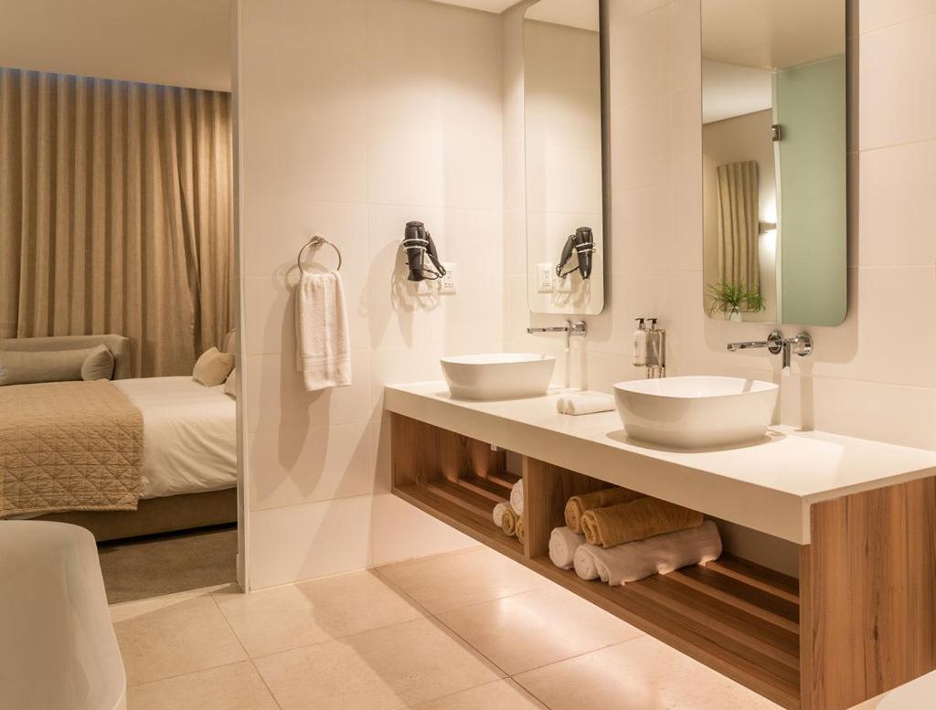 Bluewater Bay Sunrise Hotel Amsterdamhoek 외부 사진